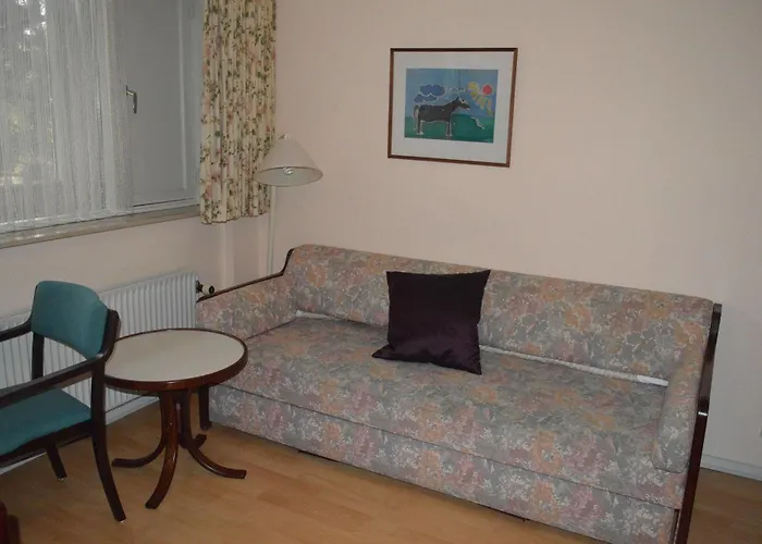 Naesbylund Отель